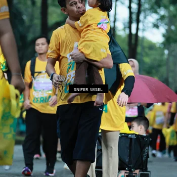 Runner Photo 7750650