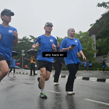 Runner Photo 7750662