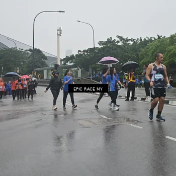 Runner Photo 7750663