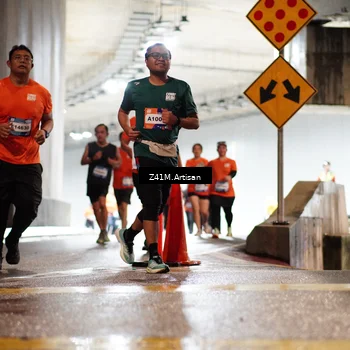 Runner Photo 7750671
