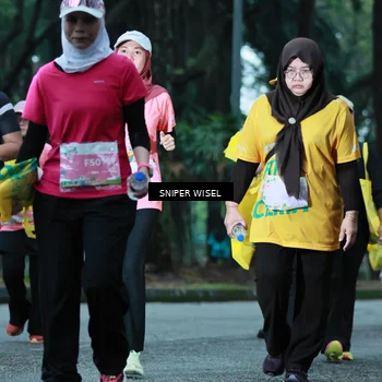 Runner Photo 7750690