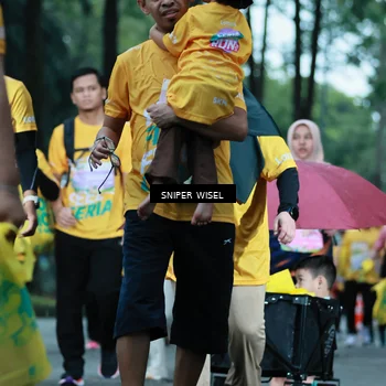 Runner Photo 7750693