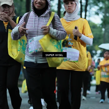 Runner Photo 7750708
