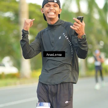 Runner Photo 7750730