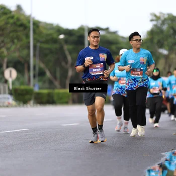 Runner Photo 7750734