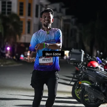 Runner Photo 7750736
