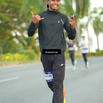 Runner Photo 7750762