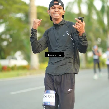 Runner Photo 7750771