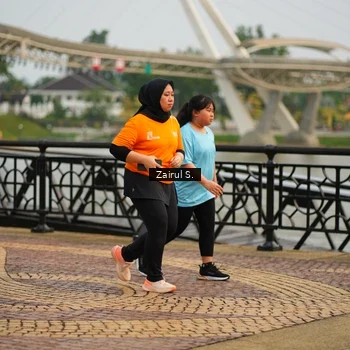 Runner Photo 7750774