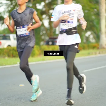 Runner Photo 7750781