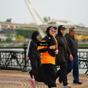 Runner Photo 7750798