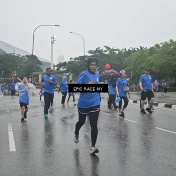 Runner Photo 7750808