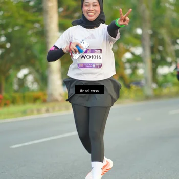 Runner Photo 7750810