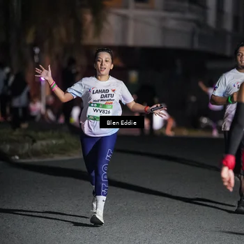 Runner Photo 7750838