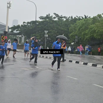 Runner Photo 7750839