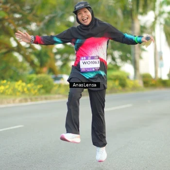 Runner Photo 7750841