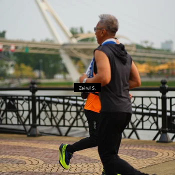 Runner Photo 7750845