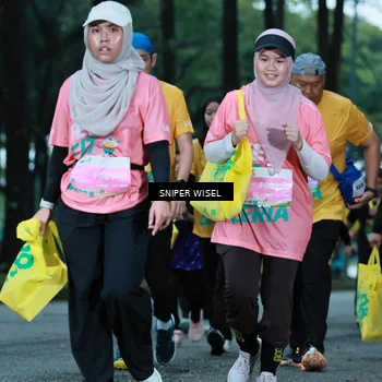 Runner Photo 7750846