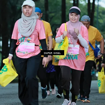Runner Photo 7750856