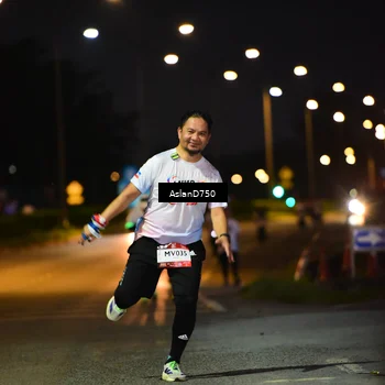 Runner Photo 7750862