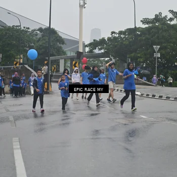 Runner Photo 7750866