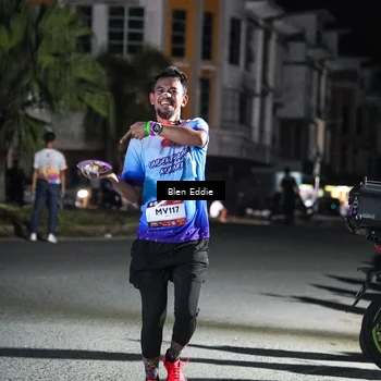 Runner Photo 7750868