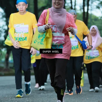 Runner Photo 7750869