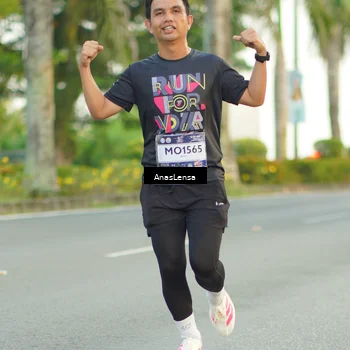 Runner Photo 7750870