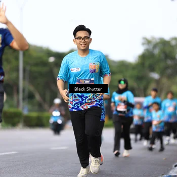 Runner Photo 7750871