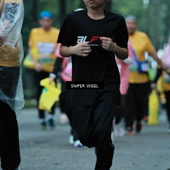 Runner Photo 7750876