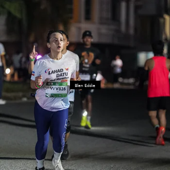 Runner Photo 7750887