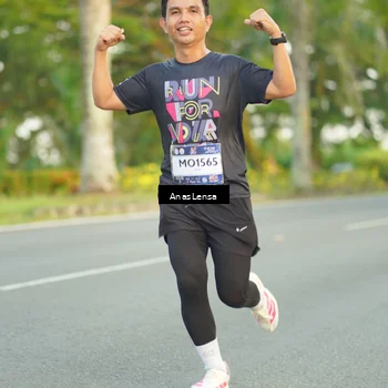 Runner Photo 7750895