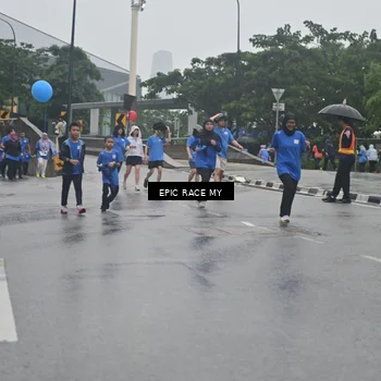 Runner Photo 7750900
