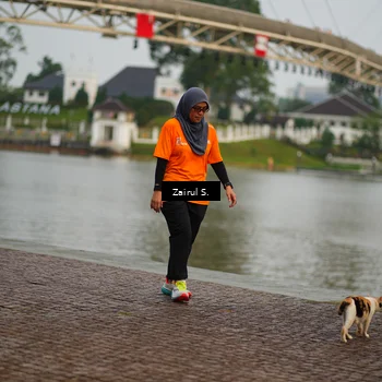 Runner Photo 7750901