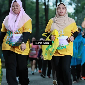 Runner Photo 7750904