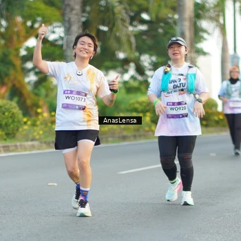 Runner Photo 7750911