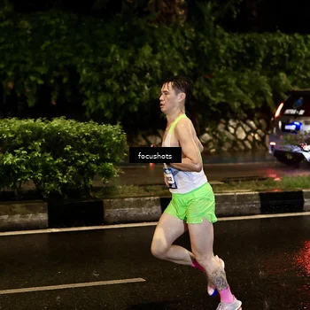 Runner Photo 7750927