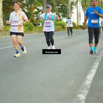 Runner Photo 7750944