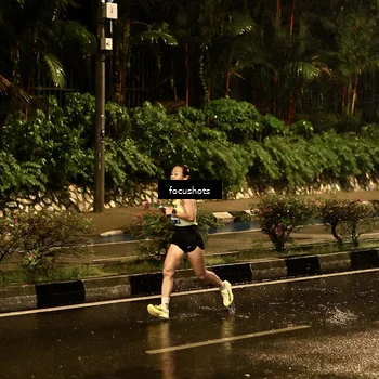 Runner Photo 7750946
