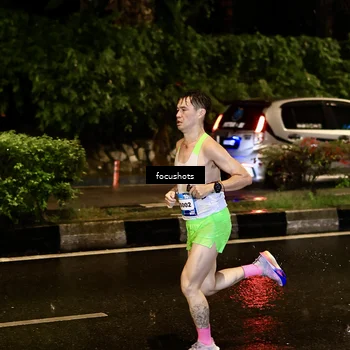 Runner Photo 7750947