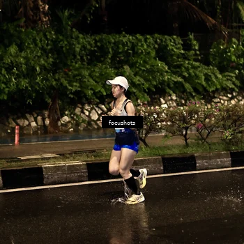 Runner Photo 7750949