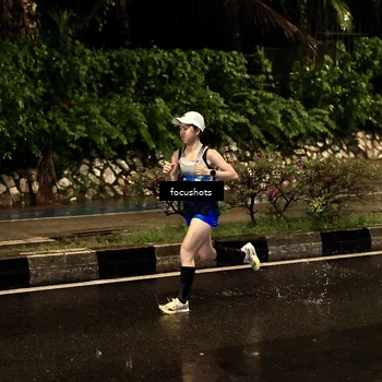 Runner Photo 7750956