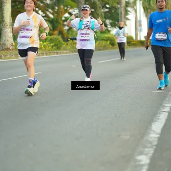 Runner Photo 7750960