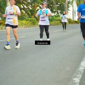 Runner Photo 7750970