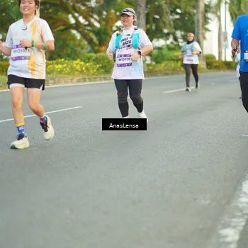Runner Photo 7750975