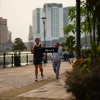 Runner Photo 7750983