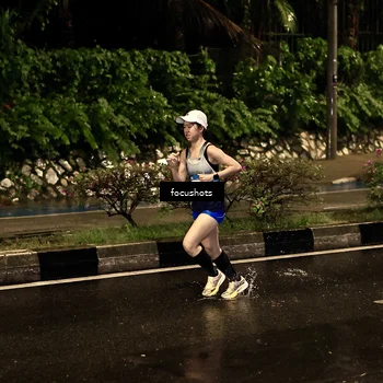 Runner Photo 7751000