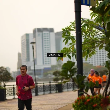 Runner Photo 7751011