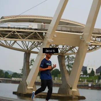 Runner Photo 7751015