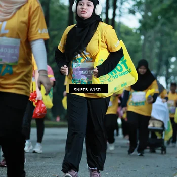 Runner Photo 7751029
